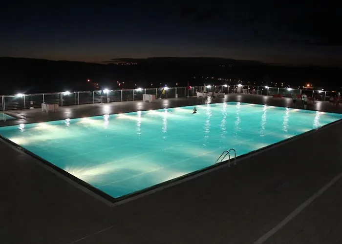 Yenice Goknar מלון 3*